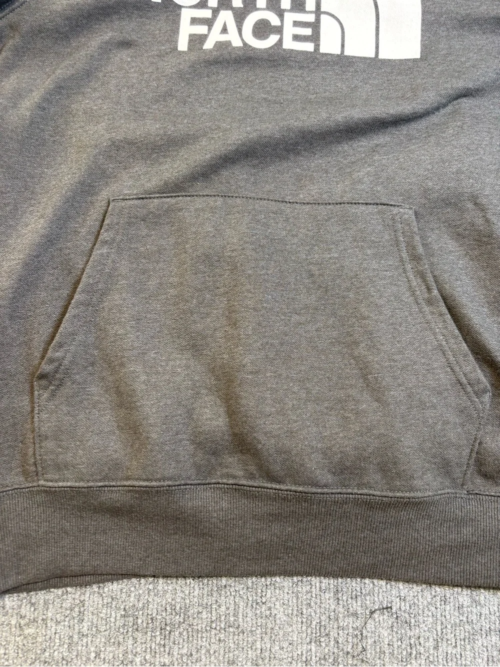 The North Face Half Dome Hoodie Men’s Large Grey Pullover Sweatshirt A7R9F EUC